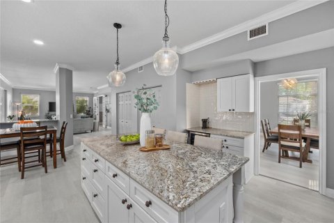House in Odessa, Florida 5 bedrooms, 343 sq.m. № 1584122 - photo 15