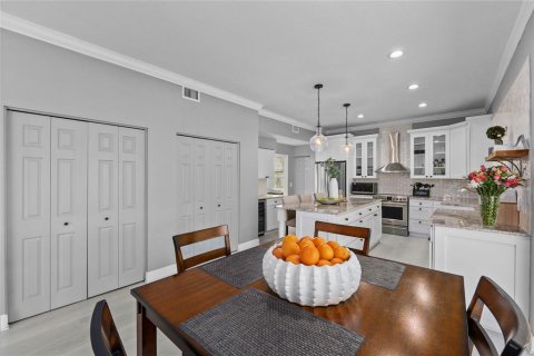 House in Odessa, Florida 5 bedrooms, 343 sq.m. № 1584122 - photo 23