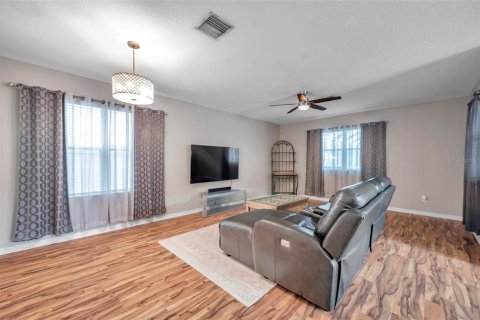 House in Hudson, Florida 3 bedrooms, 157.38 sq.m. № 1815480 - photo 21