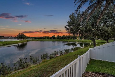 House in Hudson, Florida 3 bedrooms, 157.38 sq.m. № 1815480 - photo 2