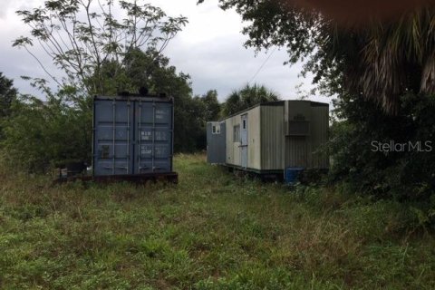 Propiedad comercial en venta en Auburndale, Florida № 213027 - foto 3