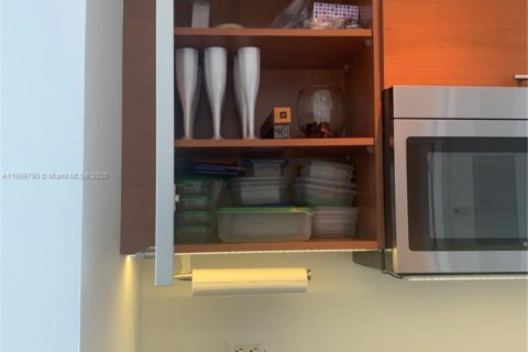 Copropriété à vendre à Miami, Floride: 1 chambre, 68.28 m2 № 1968195 - photo 23