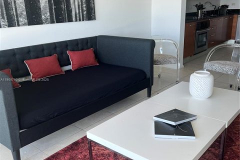 Copropriété à vendre à Miami, Floride: 1 chambre, 68.28 m2 № 1968195 - photo 6