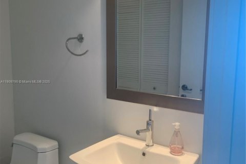 Copropriété à vendre à Miami, Floride: 1 chambre, 68.28 m2 № 1968195 - photo 18