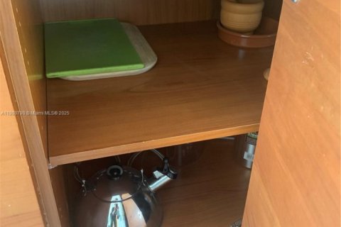 Copropriété à vendre à Miami, Floride: 1 chambre, 68.28 m2 № 1968195 - photo 27