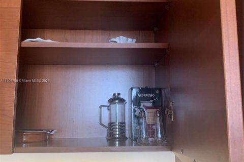 Copropriété à vendre à Miami, Floride: 1 chambre, 68.28 m2 № 1968195 - photo 26
