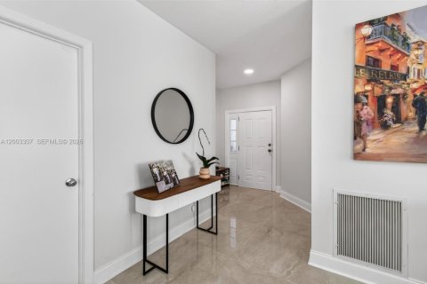 House in Boynton Beach, Florida 3 bedrooms, 140.75 sq.m. № 2068840 - photo 8