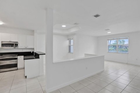 Купить виллу или дом в Дорал, Флорида 4 спальни, 195.56м2, № 1986836 - фото 7