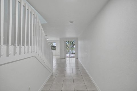 Купить виллу или дом в Дорал, Флорида 4 спальни, 195.56м2, № 1986836 - фото 4