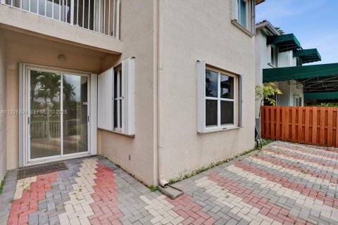 Купить виллу или дом в Дорал, Флорида 4 спальни, 195.56м2, № 1986836 - фото 29