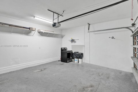 Купить виллу или дом в Дорал, Флорида 4 спальни, 195.56м2, № 1986836 - фото 20