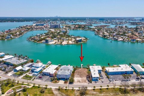 Land in Treasure Island, Florida № 2131134 - photo 4