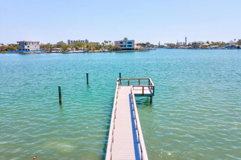 Land in Treasure Island, Florida № 2131134 - photo 19