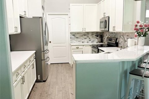 Casa en venta en Eustis, Florida, 3 dormitorios, 172.71 m2 № 1787473 - foto 10