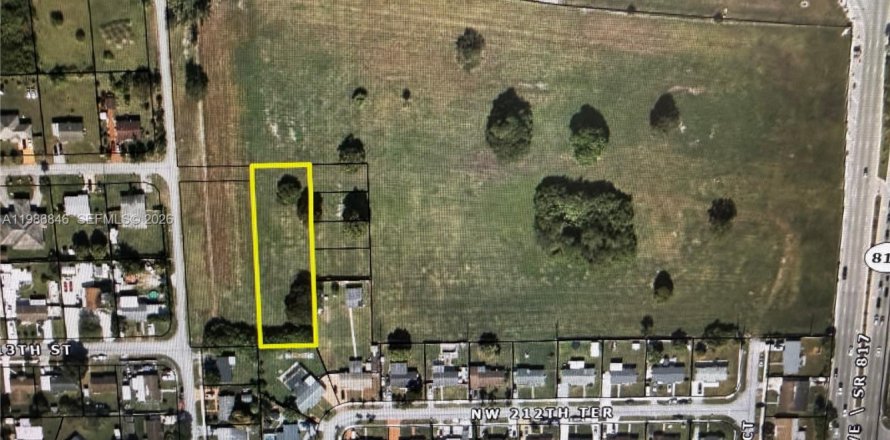 Terrain à Miami Gardens, Floride № 2048297