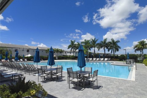 Touwnhouse à vendre à Homestead, Floride: 3 chambres, 137.77 m2 № 2039043 - photo 19