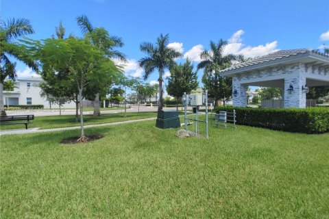 Touwnhouse à vendre à Homestead, Floride: 3 chambres, 137.77 m2 № 2039043 - photo 29