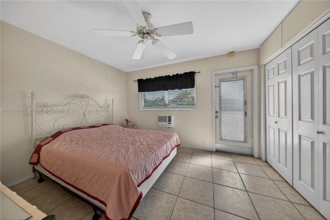 Condominio en venta en Pompano Beach, Florida, 1 dormitorio, 51.1 m2 № 2010856 - foto 17
