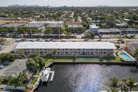 Condominio en venta en Pompano Beach, Florida, 1 dormitorio, 51.1 m2 № 2010856 - foto 6