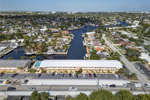 Condominio en venta en Pompano Beach, Florida, 1 dormitorio, 51.1 m2 № 2010856 - foto 2