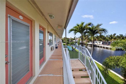 Condominio en venta en Pompano Beach, Florida, 1 dormitorio, 51.1 m2 № 2010856 - foto 22