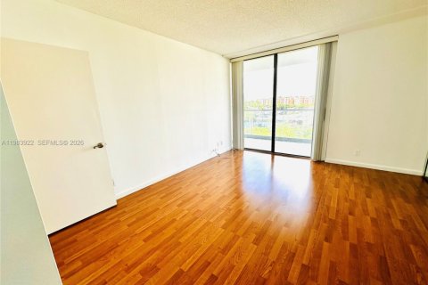 Снять в аренду кондоминиум в Авентура, Флорида 1 спальня, 100.06м2, № 2045451 - фото 10