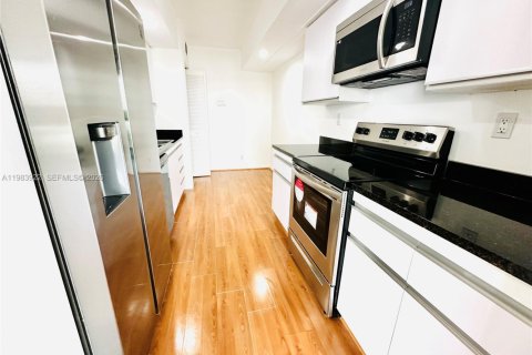 Снять в аренду кондоминиум в Авентура, Флорида 1 спальня, 100.06м2, № 2045451 - фото 6