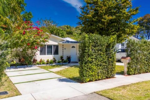 House in Fort Lauderdale, Florida 3 bedrooms, 131.74 sq.m. № 2063239 - photo 4