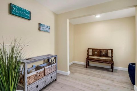 House in Fort Lauderdale, Florida 3 bedrooms, 131.74 sq.m. № 2063239 - photo 29