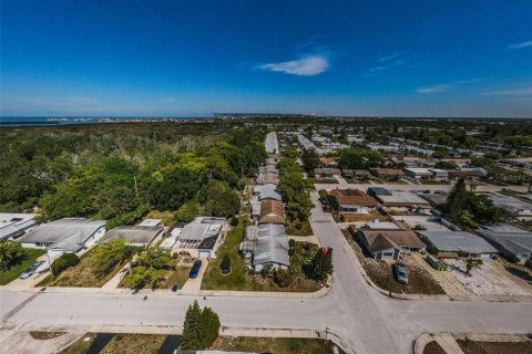 House in New Port Richey, Florida 2 bedrooms, 99.22 sq.m. № 1608393 - photo 7