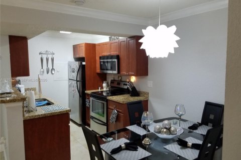 Снять в аренду кондоминиум в Майами, Флорида 1 спальня, 54.44м2, № 2007260 - фото 4