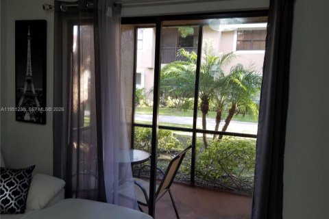 Снять в аренду кондоминиум в Майами, Флорида 1 спальня, 54.44м2, № 2007260 - фото 11