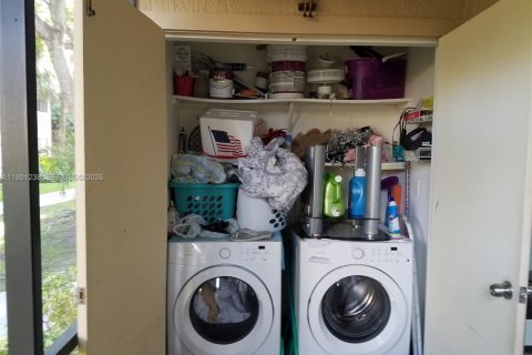 Снять в аренду кондоминиум в Майами, Флорида 1 спальня, 54.44м2, № 2007260 - фото 12