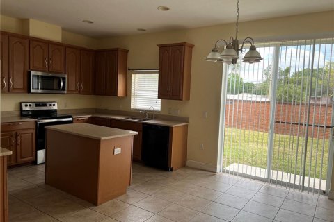 Villa ou maison à vendre à Tampa, Floride: 4 chambres, 248.23 m2 № 2418947 - photo 11