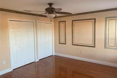 Villa ou maison à vendre à Tampa, Floride: 4 chambres, 248.23 m2 № 2418947 - photo 21