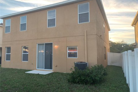 Villa ou maison à vendre à Tampa, Floride: 4 chambres, 248.23 m2 № 2418947 - photo 28
