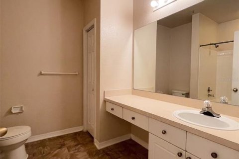 Condominio en alquiler en Tampa, Florida, 3 dormitorios, 121.61 m2 № 1884770 - foto 11
