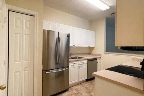 Condominio en alquiler en Tampa, Florida, 3 dormitorios, 121.61 m2 № 1884770 - foto 4