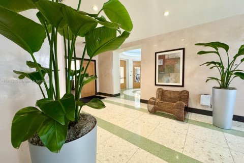 Copropriété à vendre à Hollywood, Floride: 1 chambre, 81.2 m2 № 1957051 - photo 25