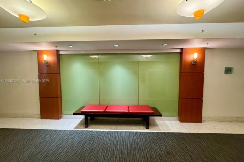 Copropriété à vendre à Hollywood, Floride: 1 chambre, 81.2 m2 № 1957051 - photo 29