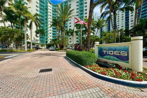 Copropriété à vendre à Hollywood, Floride: 1 chambre, 81.2 m2 № 1957051 - photo 5