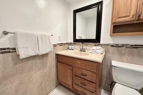 Copropriété à vendre à Hollywood, Floride: 1 chambre, 81.2 m2 № 1957051 - photo 12