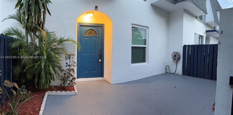 Touwnhouse à Davie, Floride 3 chambres, 133.78 m2 № 1956435