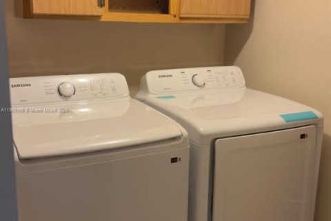 Touwnhouse à louer à Davie, Floride: 3 chambres, 133.78 m2 № 1956435 - photo 7