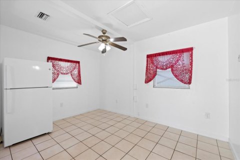 Casa en venta en Tampa, Florida, 3 dormitorios, 127.93 m2 № 1690033 - foto 16