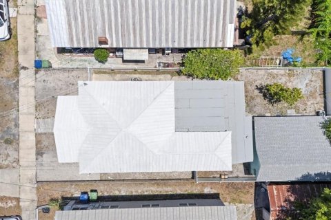 Casa en venta en Tampa, Florida, 3 dormitorios, 127.93 m2 № 1690033 - foto 28