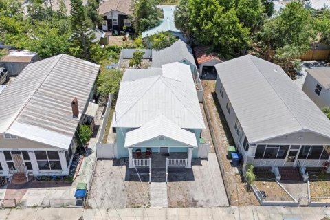 Casa en venta en Tampa, Florida, 3 dormitorios, 127.93 m2 № 1690033 - foto 25