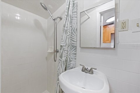 Casa en venta en Tampa, Florida, 3 dormitorios, 127.93 m2 № 1690033 - foto 20
