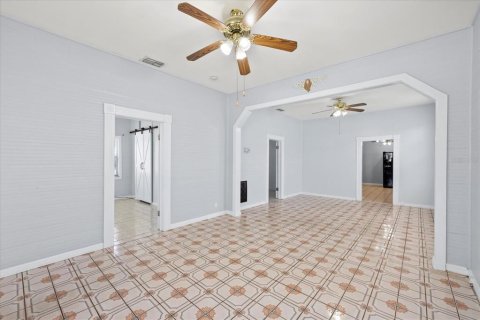 Casa en venta en Tampa, Florida, 3 dormitorios, 127.93 m2 № 1690033 - foto 5