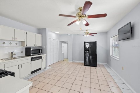 Casa en venta en Tampa, Florida, 3 dormitorios, 127.93 m2 № 1690033 - foto 8